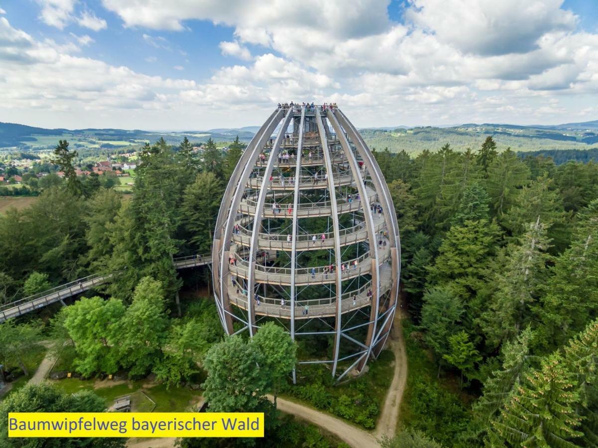 Ferienwohnung Fernblick Neukirchen vorm Wald エクステリア 写真